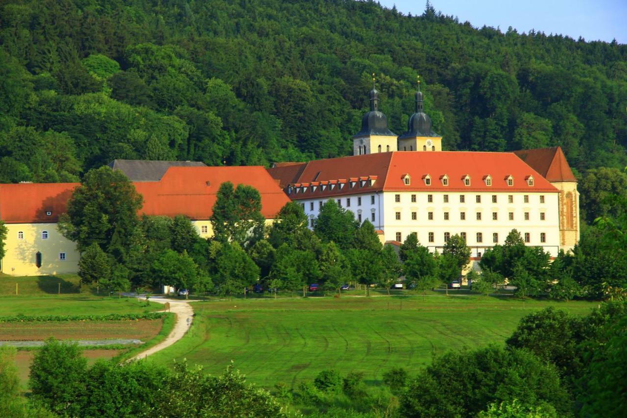 Kloster Plankstetten Gaste- Und Tagungshaus Berching Esterno foto