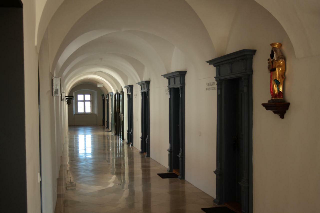 Kloster Plankstetten Gaste- Und Tagungshaus Berching Esterno foto